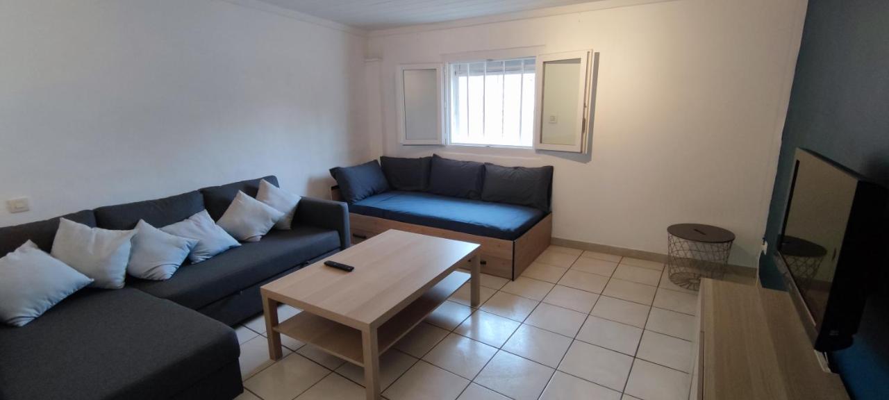 Appartement 45 M² Proche Du Centre Ville 吕内尔 外观 照片