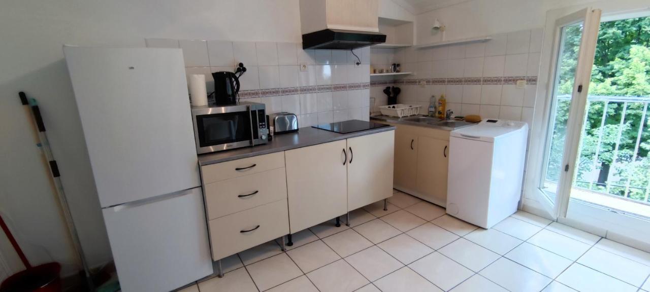 Appartement 45 M² Proche Du Centre Ville 吕内尔 外观 照片